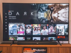 Samsung 55 inches 4K UHD Smart TV Crystal Clear Display